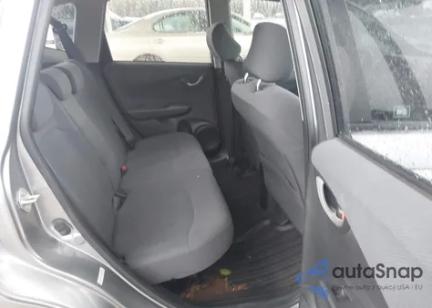 2009 Honda Fit z USA, uszkodzony, nr VIN JHMGE872X9S069932